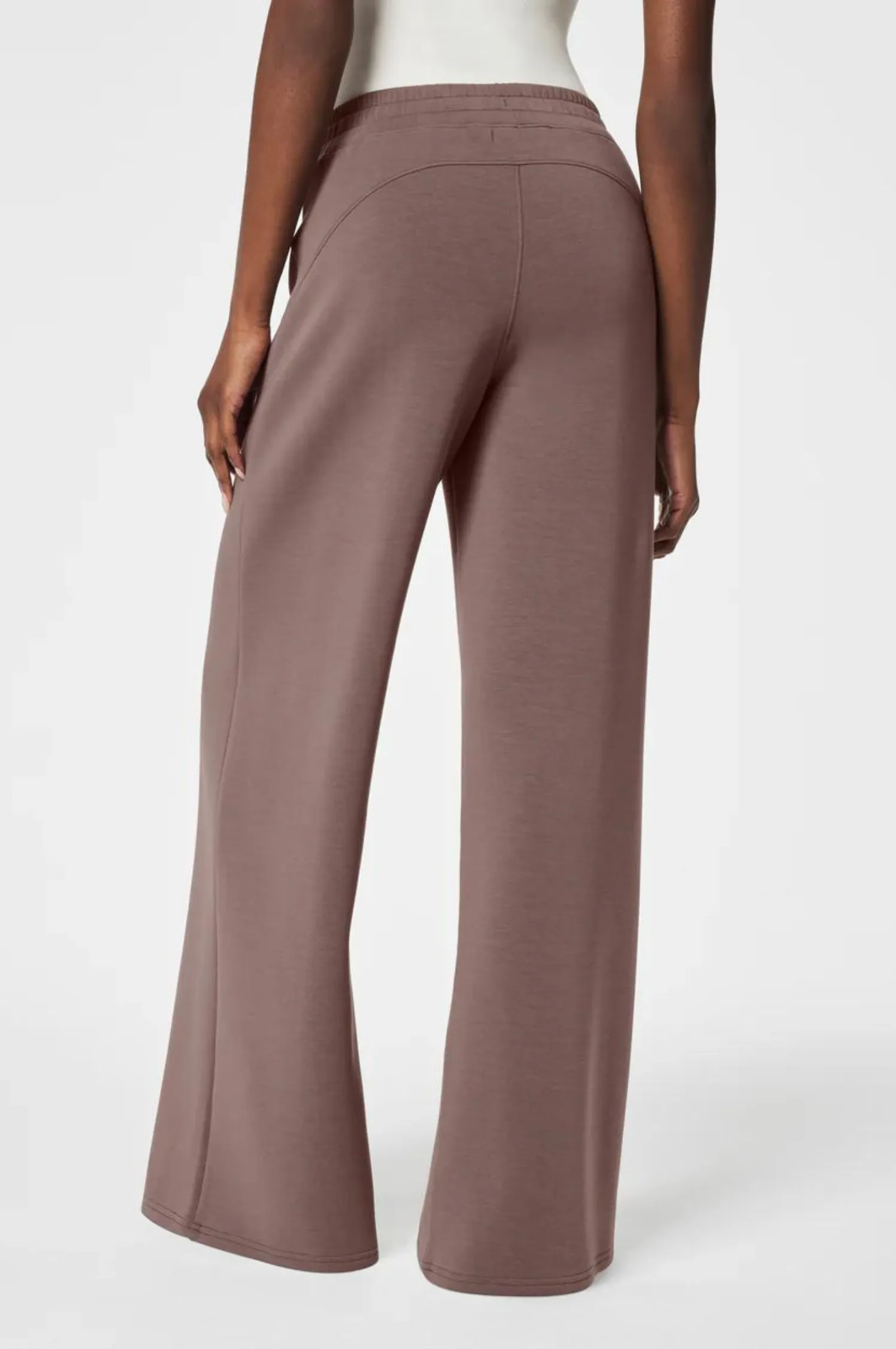 AirEssentials Wide Leg Pant