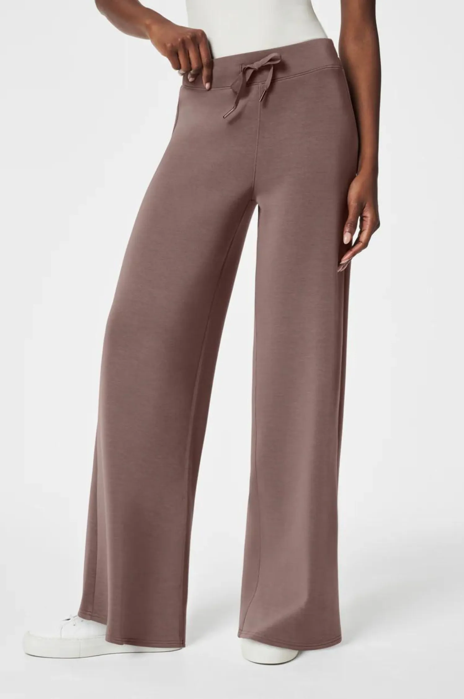 AirEssentials Wide Leg Pant